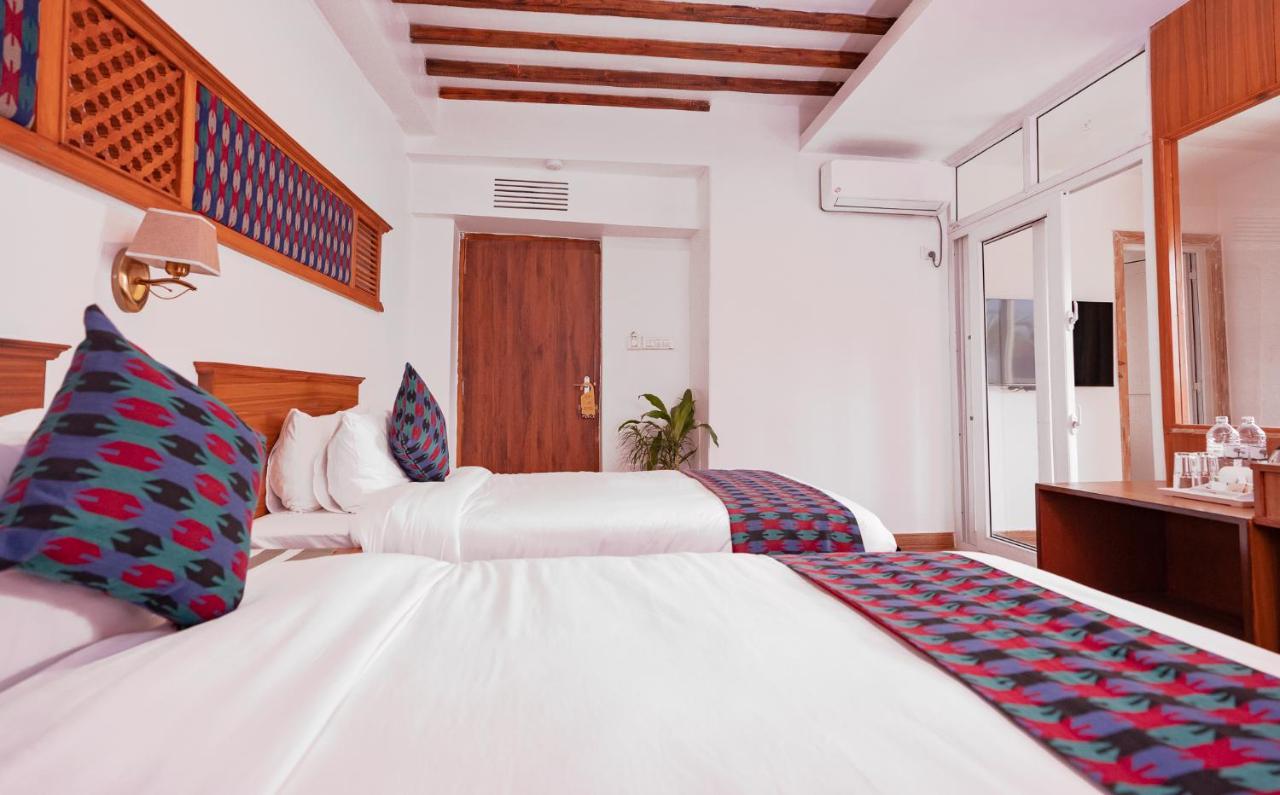 Himalayan Glory Inn Pokhara Luaran gambar
