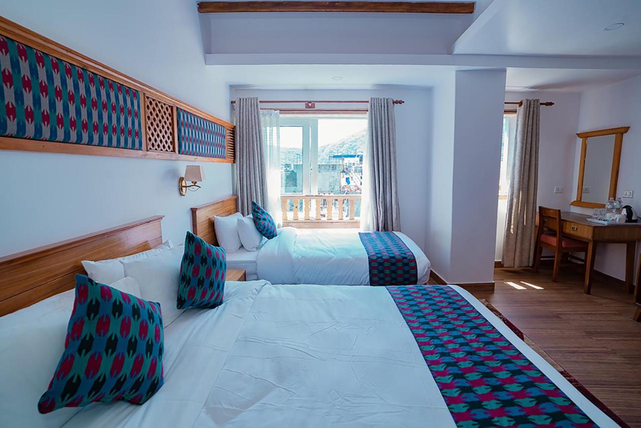 Himalayan Glory Inn Pokhara Luaran gambar